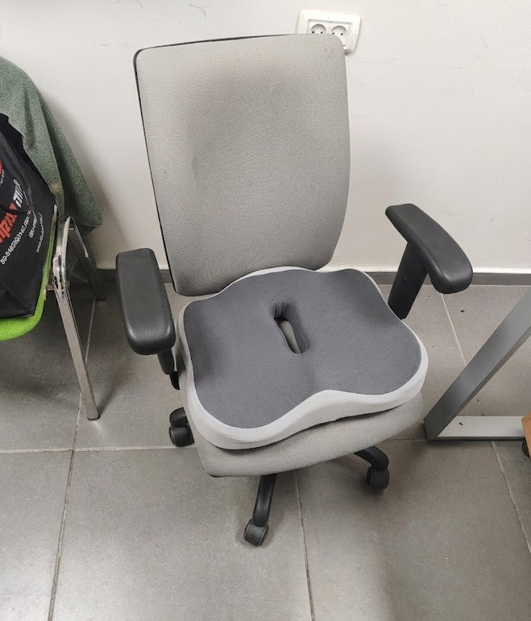 ™ErgoCushion – כרית אורתופדית להפחתת לחצים ונוחות מקסימלית בישיבה ממושכת